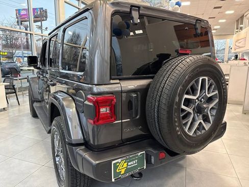 New 2025 Jeep Wrangler Sahara image 7