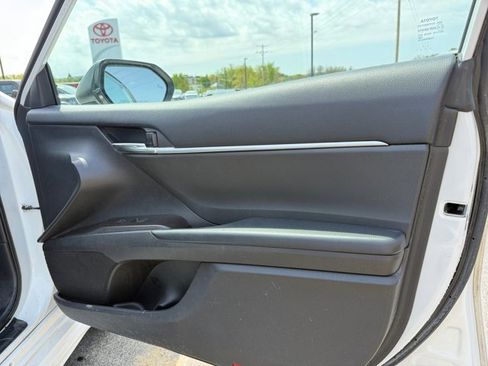 Certified 2022 Toyota Camry SE w/ Cold Weather Package AWD/4WD image 25
