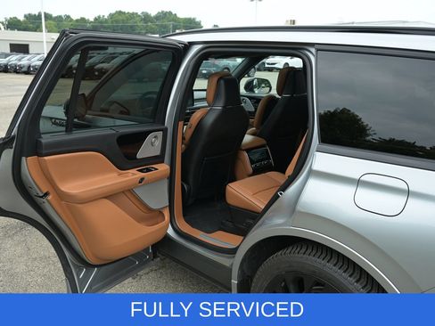 Used 2023 Lincoln Aviator Black Label w/ Jet Package AWD/4WD image 28