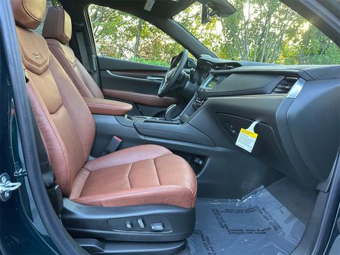 New 2025 Cadillac XT5 Premium Luxury w/ Technology Package image 10