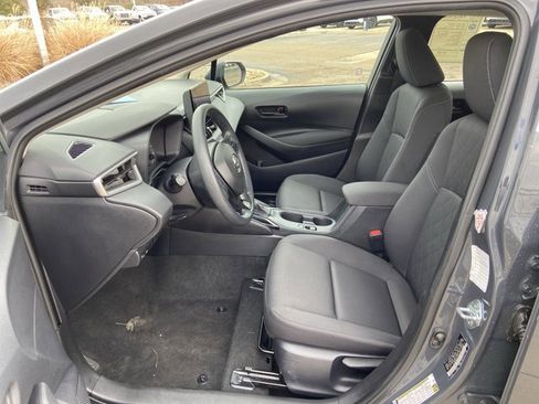 Used 2024 Toyota Corolla LE image 33