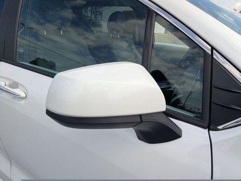 Used 2025 Toyota Sienna XLE w/ XLE Plus Package FWD image 12
