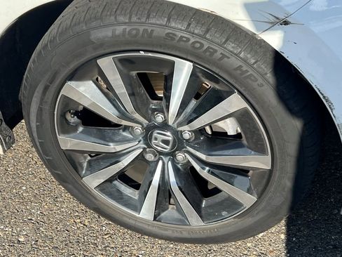 Used 2023 Honda Civic EX image 15