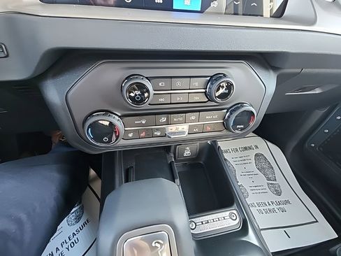 New 2026 Ford Bronco Outer Banks AWD/4WD image 26