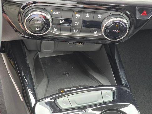 New 2026 Chevrolet Trax ACTIV w/ Sunroof Package image 16