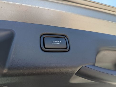New 2026 Kia Niro Wave FWD image 11