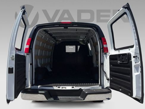 Used 2024 Chevrolet Express 2500 w/ Driver Convenience Package RWD image 15