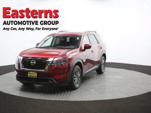 Used 2025 Nissan Pathfinder SV FWD image 54