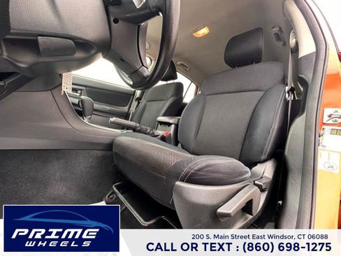 Used 2014 Subaru Crosstrek 2.0i Premium image 10