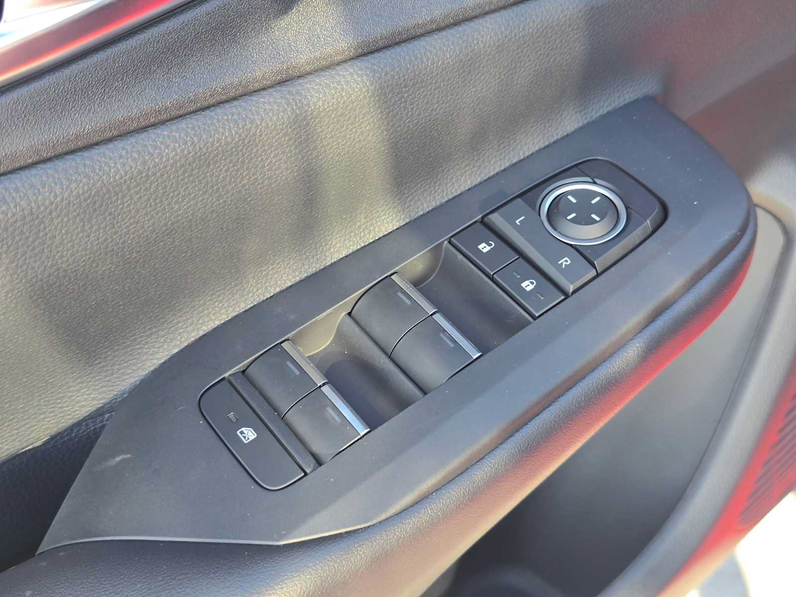 New 2027 Toyota Prius Plug-In Hybrid FWD image 23