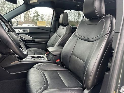 Used 2022 Ford Explorer ST w/ ST Street Pack image 41