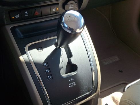 Used 2016 Jeep Patriot Latitude FWD image 16
