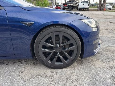 Used 2022 Tesla Model S Plaid image 20
