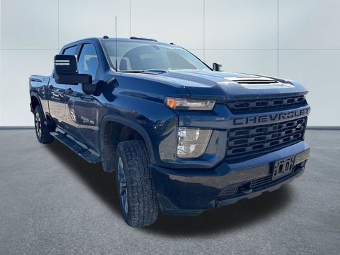 Used 2022 Chevrolet Silverado 2500 Custom w/ Custom Convenience Package AWD/4WD image 5
