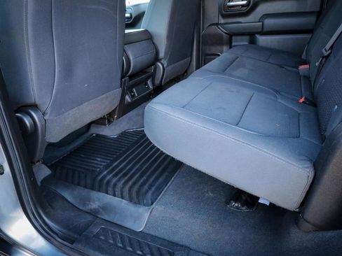 Used 2019 Chevrolet Silverado 1500 Custom w/ Custom Convenience Package AWD/4WD image 31