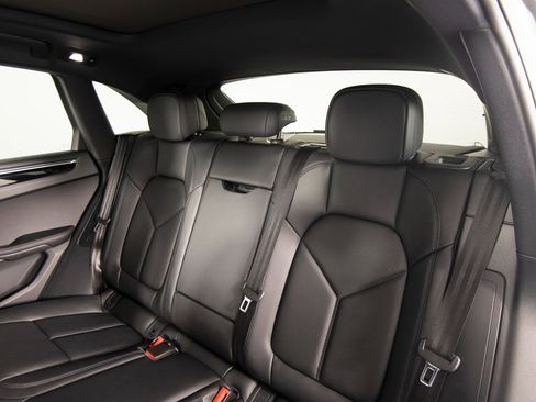 New 2026 Porsche Macan Turbo image 34