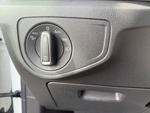 Used 2022 Volkswagen Atlas SEL R-Line image 13