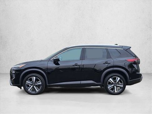 Used 2026 Nissan Rogue SL FWD image 9