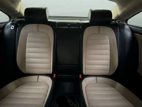 Used 2010 Volkswagen CC Sport FWD image 16