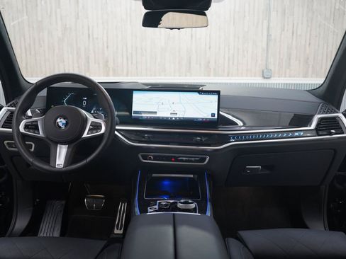 Used 2026 BMW X7 xDrive40i w/ Executive Package AWD/4WD image 17
