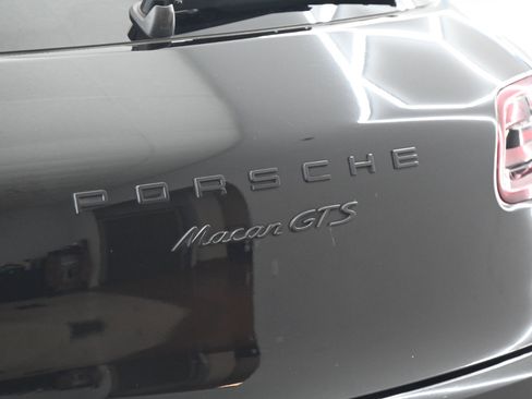 Used 2018 Porsche Macan GTS image 13