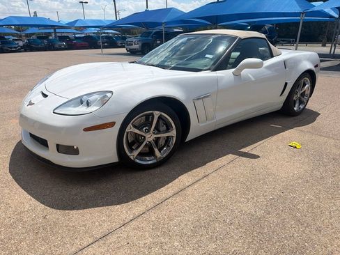 Used 2011 Chevrolet Corvette Grand Sport w/ Preferred Equipment Group RWD image 1