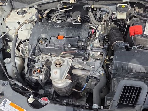 Used 2023 Honda HR-V EX-L image 10
