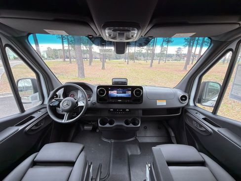 New 2026 Mercedes-Benz Sprinter 2500 image 2