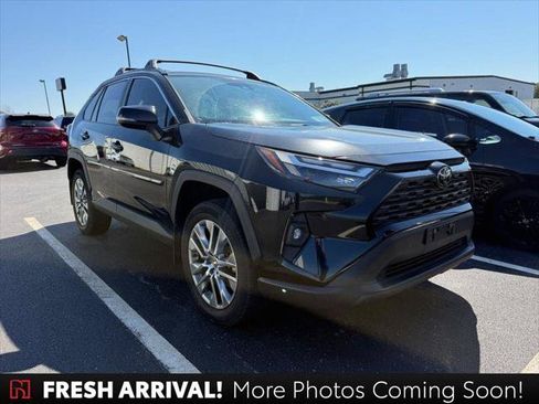 Certified 2022 Toyota RAV4 XLE Premium AWD/4WD image 1