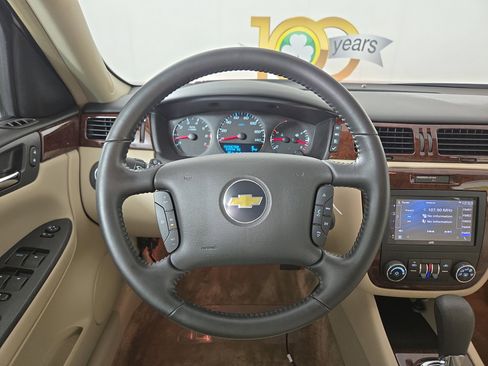 Used 2011 Chevrolet Impala LT image 14