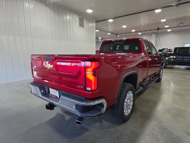 Used 2025 Chevrolet Silverado 3500 LTZ w/ LTZ Premium Package AWD/4WD image 8