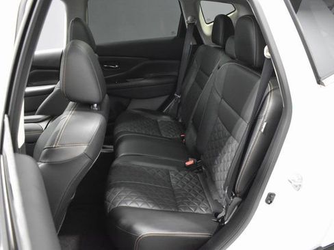 Certified 2024 Nissan Murano Platinum w/ Cargo Package image 32