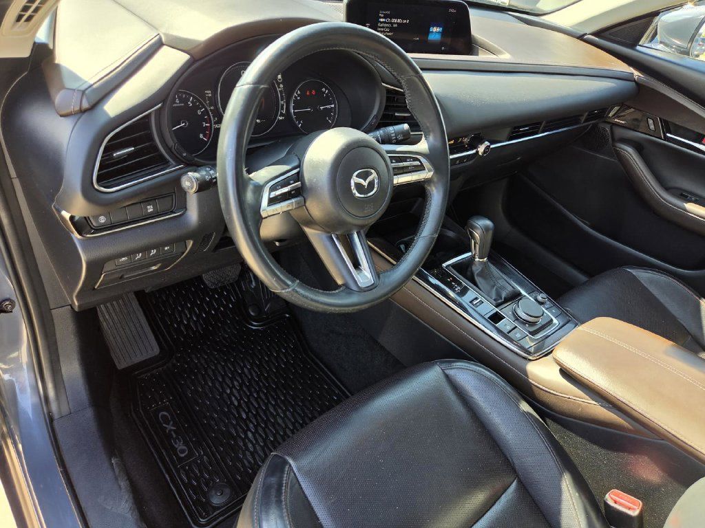Used 2020 MAZDA CX-30 FWD w/ Premium Package image 19