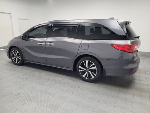Used 2020 Honda Odyssey Elite image 3
