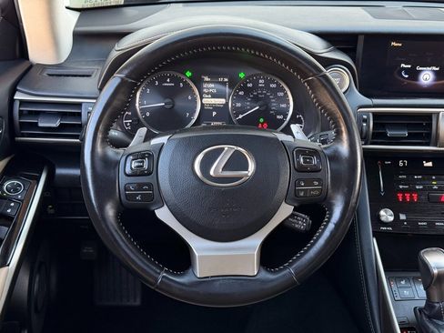 Used 2018 Lexus IS 300 AWD w/ Comfort Package image 19