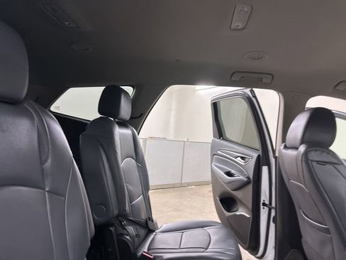 Used 2019 Buick Enclave Essence AWD/4WD image 25