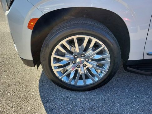 Used 2023 GMC Yukon Denali image 8