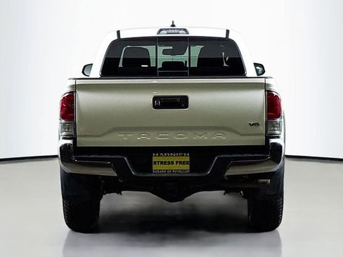 Used 2021 Toyota Tacoma TRD Off-Road image 6