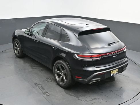 New 2026 Porsche Macan image 25