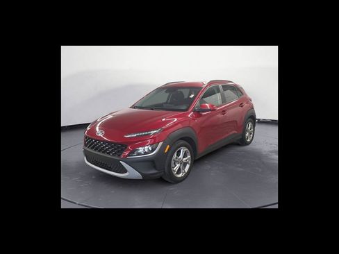 Used 2023 Hyundai Kona SEL w/ Cargo Package FWD image 2