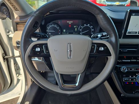 Used 2020 Lincoln Corsair Reserve w/ Equipment Group 201A image 24