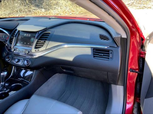 Used 2015 Chevrolet Impala LTZ image 17