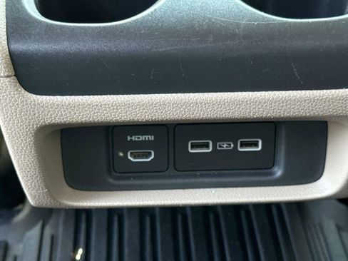 Certified 2024 Honda Odyssey Touring image 18