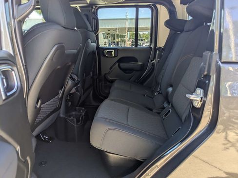 New 2026 Jeep Gladiator Mojave AWD/4WD image 13