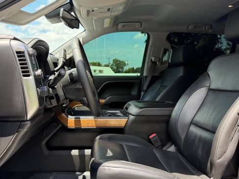Used 2019 Chevrolet Silverado 2500 LTZ w/ Duramax Plus Package AWD/4WD image 15