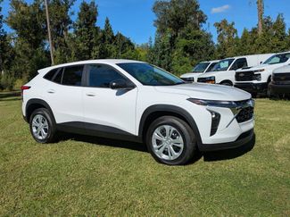 New 2026 Chevrolet Trax LS w/ Driver Confidence Package video 2