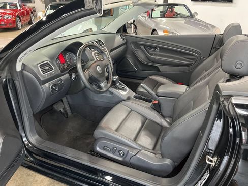 Used 2008 Volkswagen Eos Komfort FWD image 70