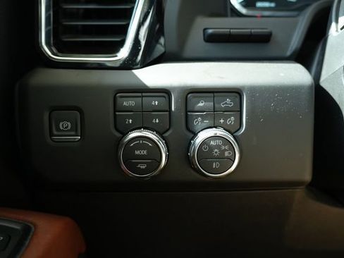 Used 2023 GMC Sierra 1500 Denali Ultimate AWD/4WD image 23