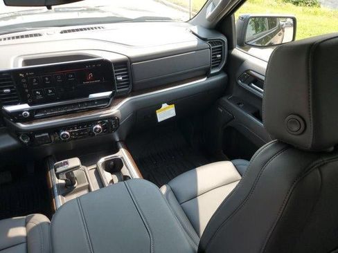 New 2026 GMC Sierra 1500 Elevation w/ Elevation Premium Package AWD/4WD image 7