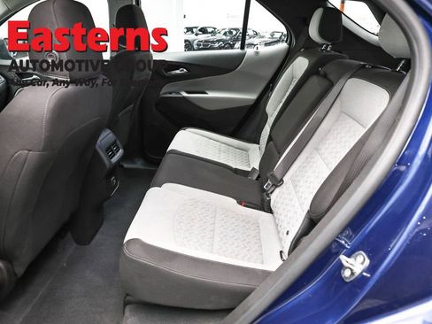 Used 2022 Chevrolet Equinox LS AWD/4WD image 21